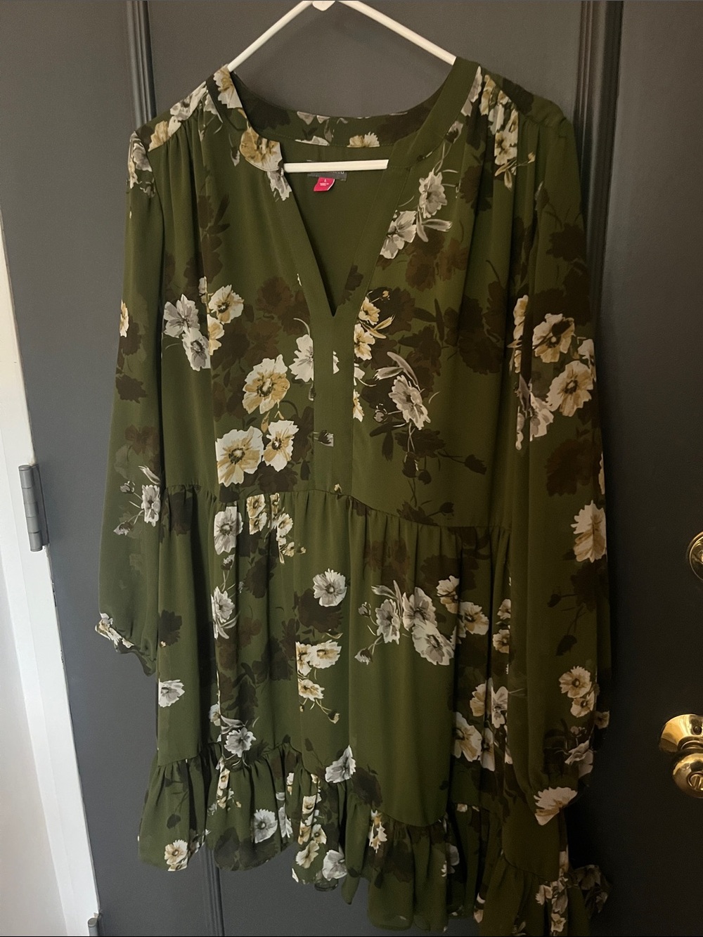 Vince Camuto Olive Green Floral Long-Sleeve Tiered Dress